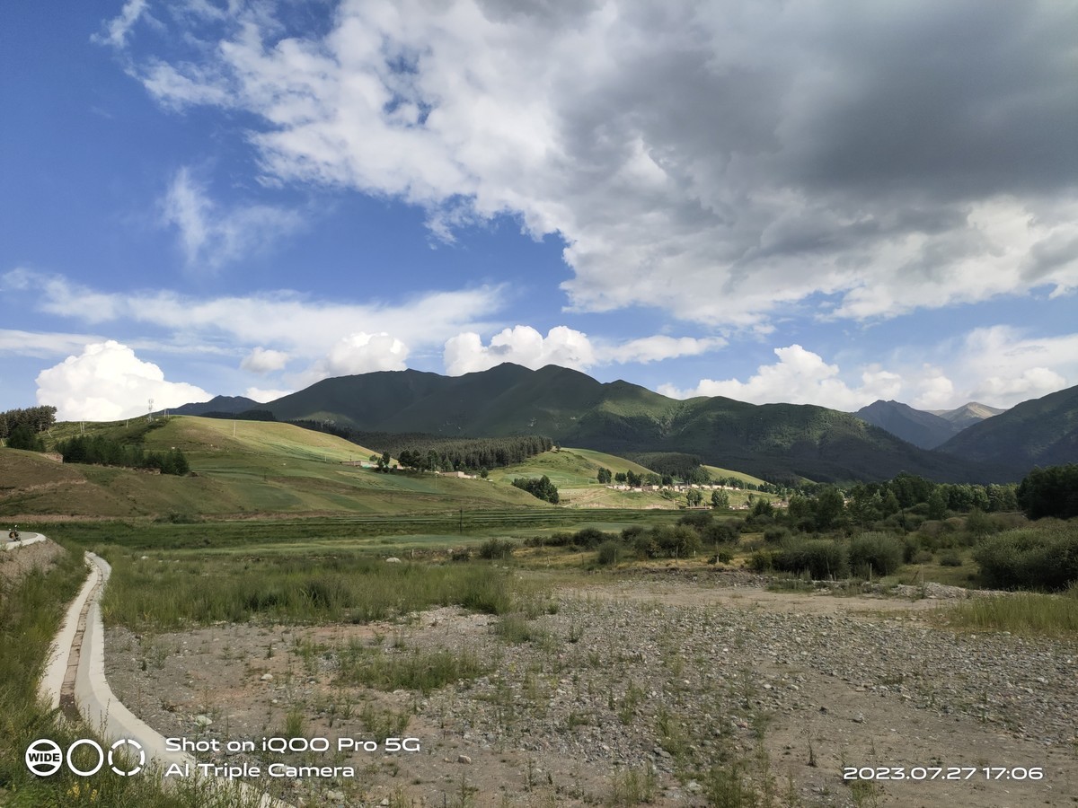 不用构图的地方，怎么拍都是美景。