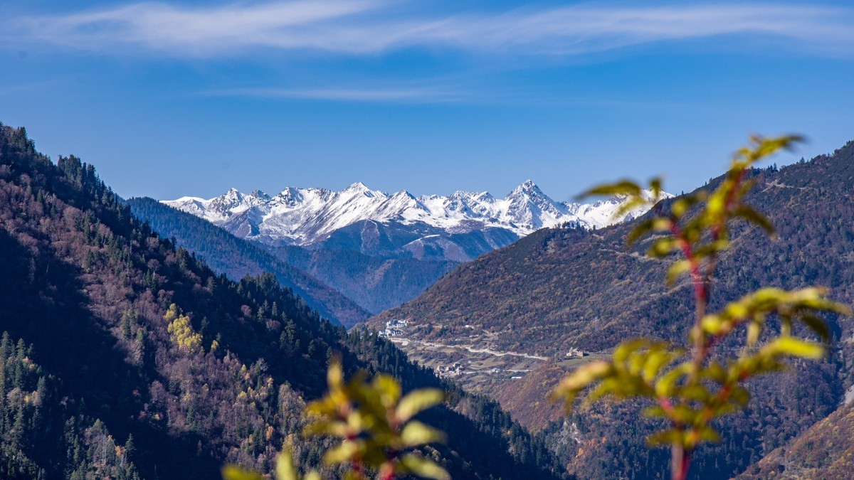 金秋川西行摄【14】云中藏寨