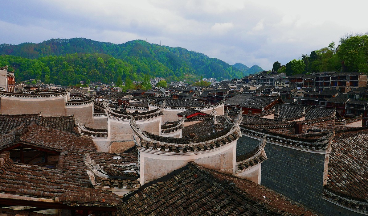 讨论贴《如何扫街抓拍美女》之一，响应夸父版主振兴活跃星空(中国)的号召活跃需要热闹！