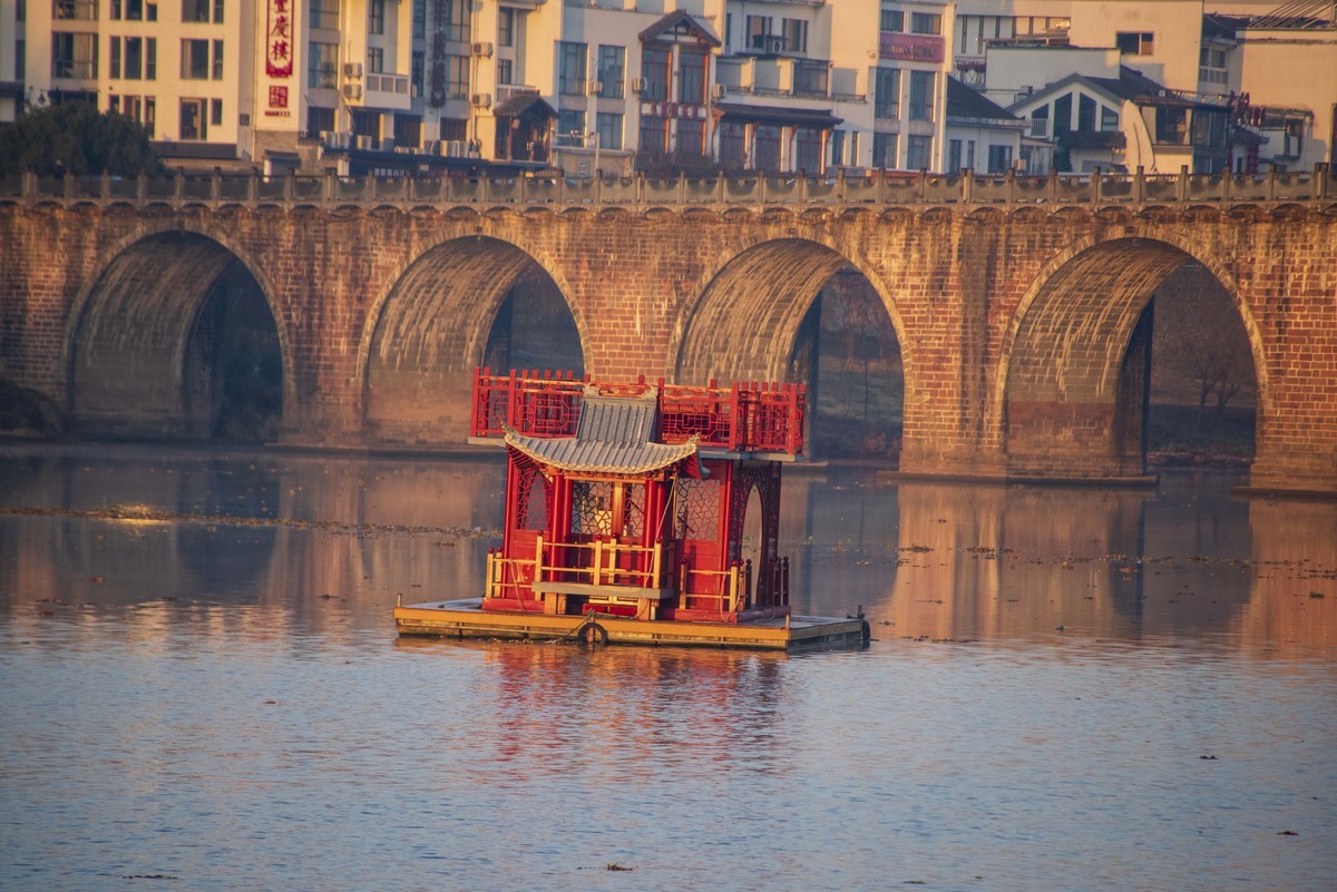 徽州古城冬季清晨