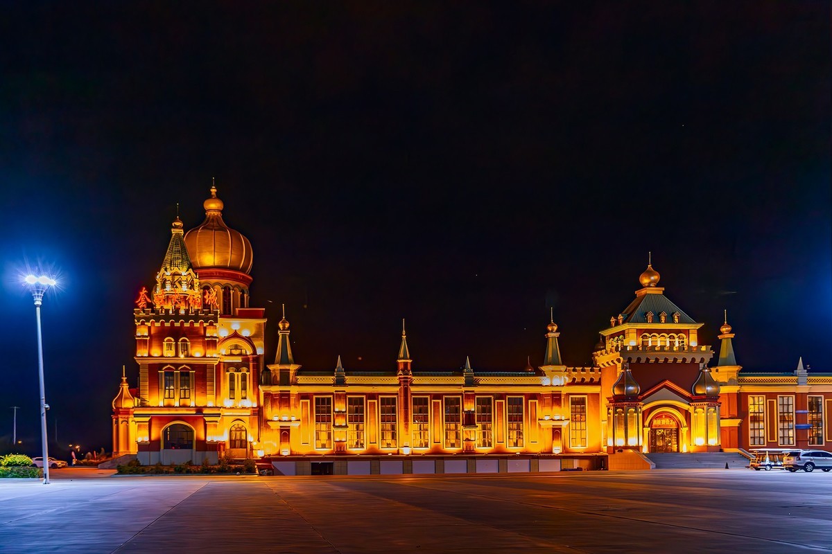 旅游记录 ：内蒙古 · 呼伦贝尔 · 满洲里 · 夜色满洲里