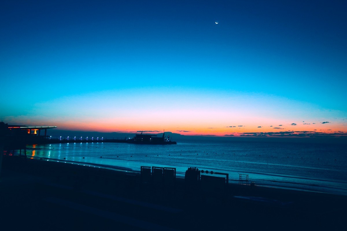 出不了门，练练调色