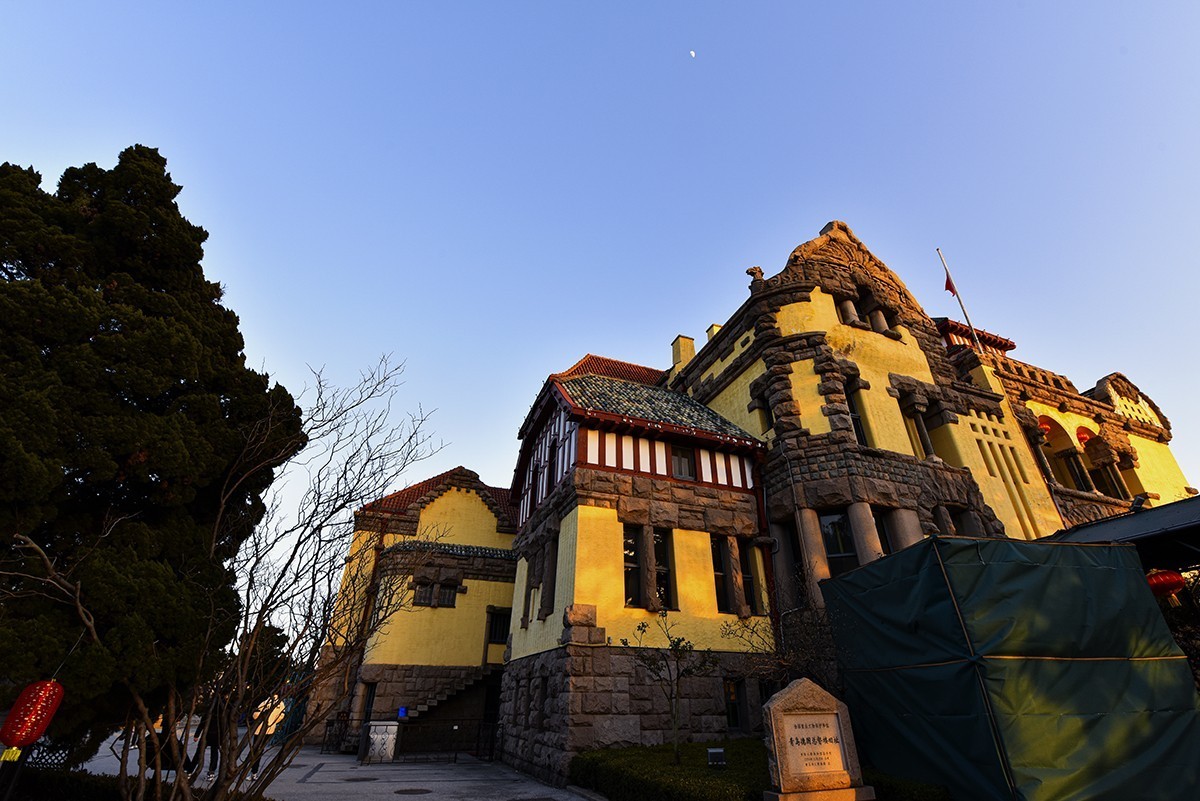 山东行  青岛   总督府 下