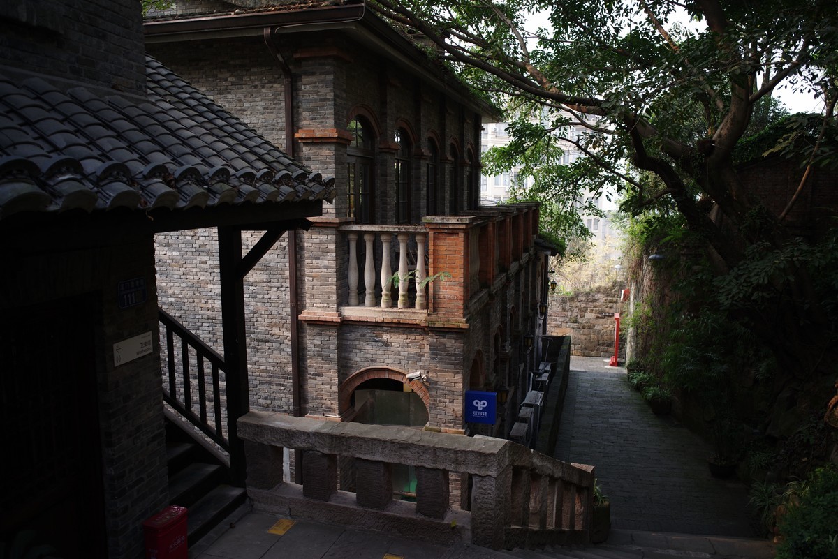 修缮中的下浩老街