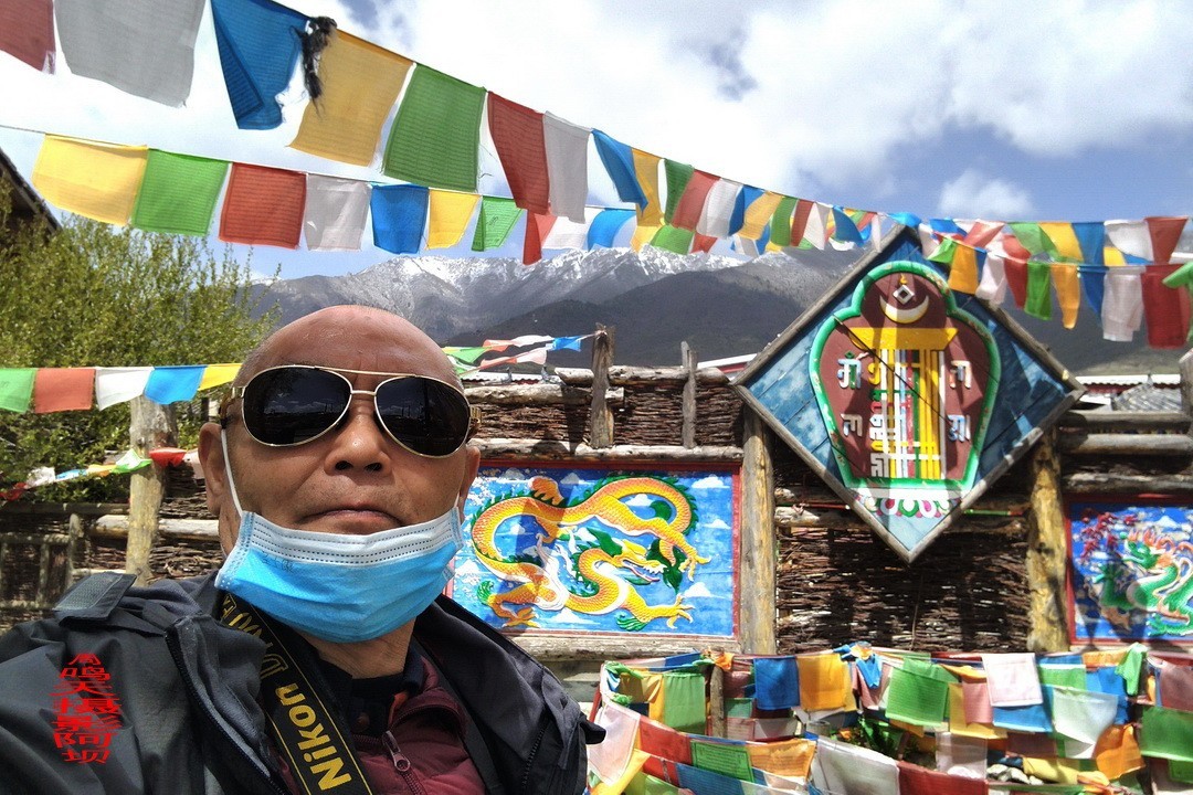 2022年5月爱情海、       周鸣天