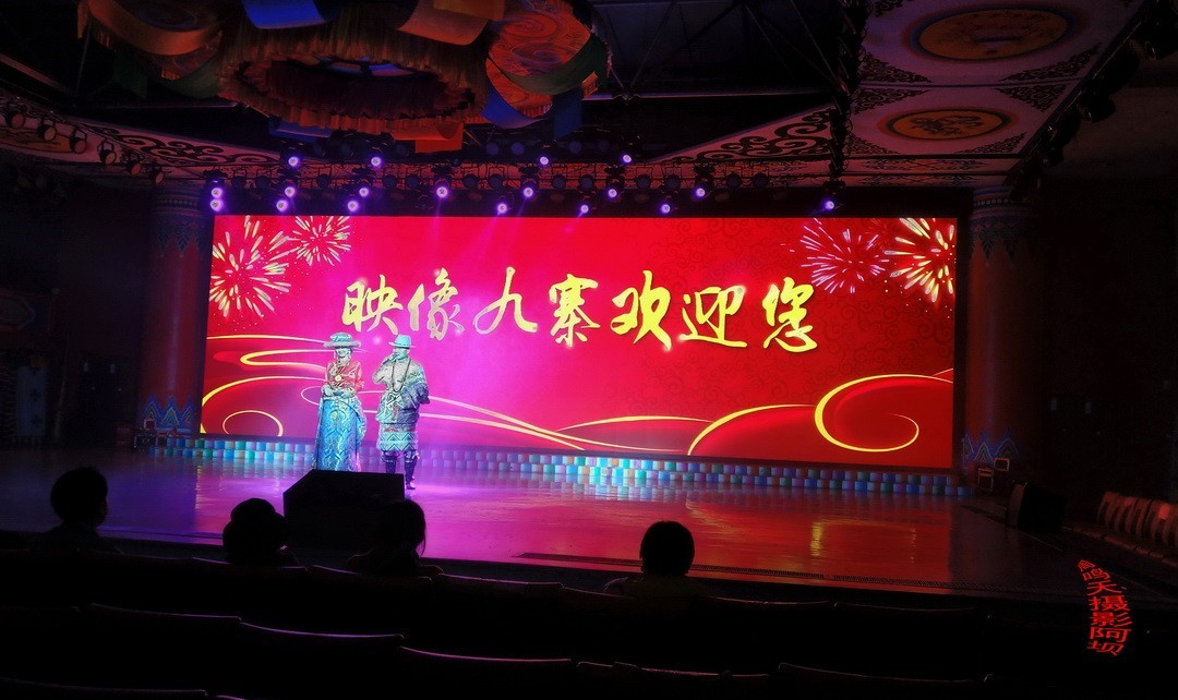 2022年5月爱情海、       周鸣天