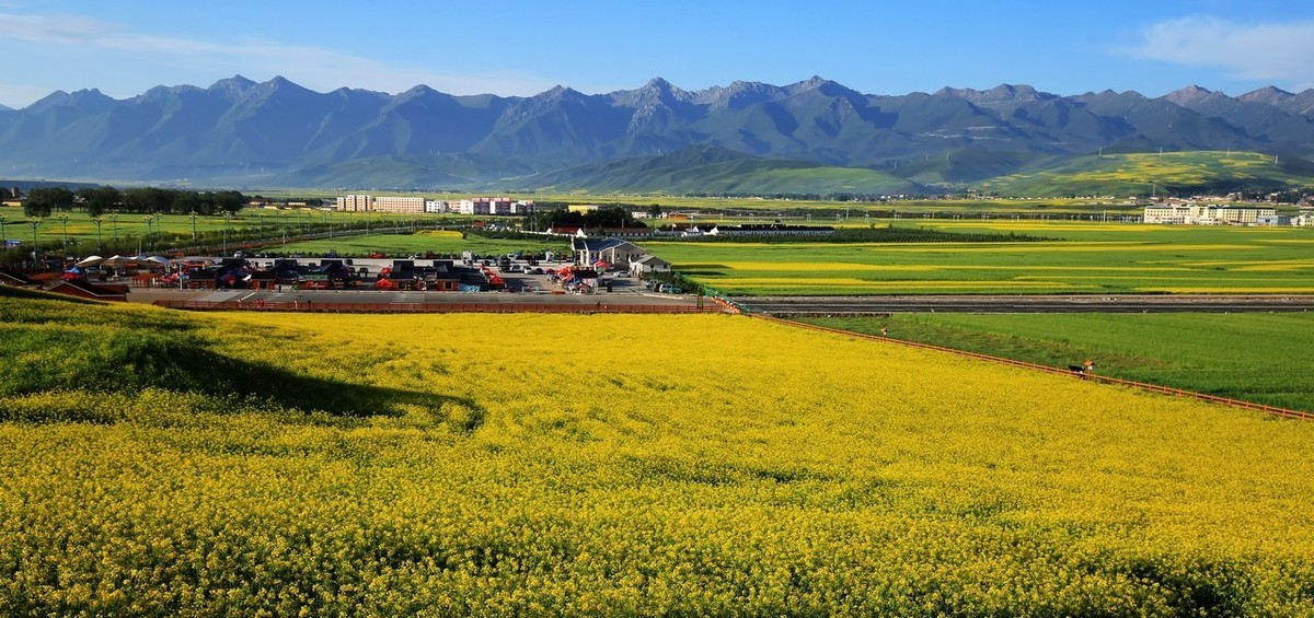 大美青海卓尔山