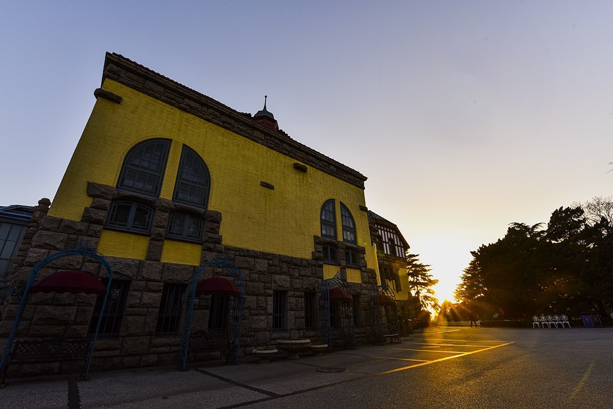 山东行  青岛   总督府 下