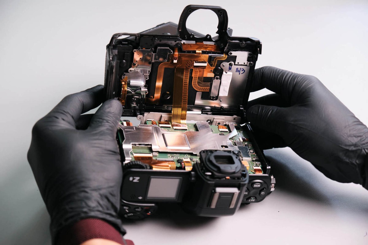 NR给出尼康Z8的拆解图（10张）