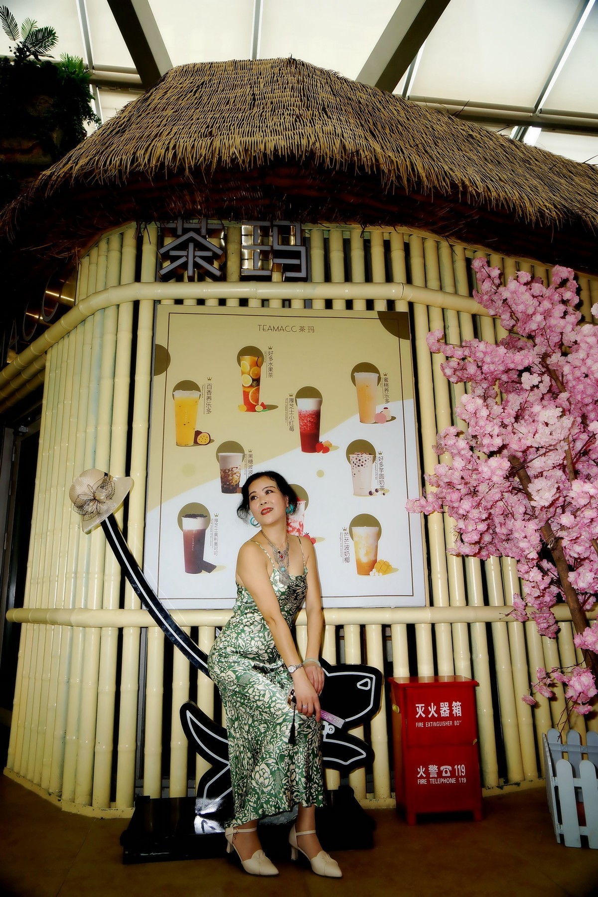 室内环境人像---网红打卡地--绿地城的美女!-中关村在线摄影论坛