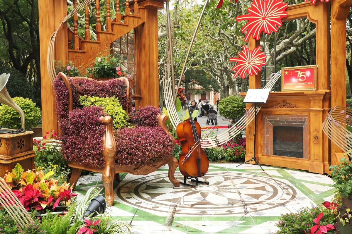 【百代小楼】——摄于上海徐家汇绿地公园