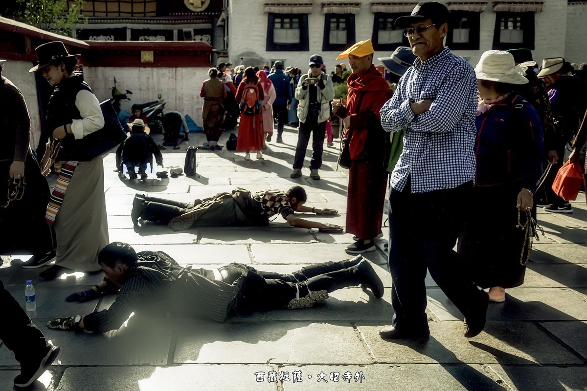 西藏拉萨 · 大昭寺外（2）