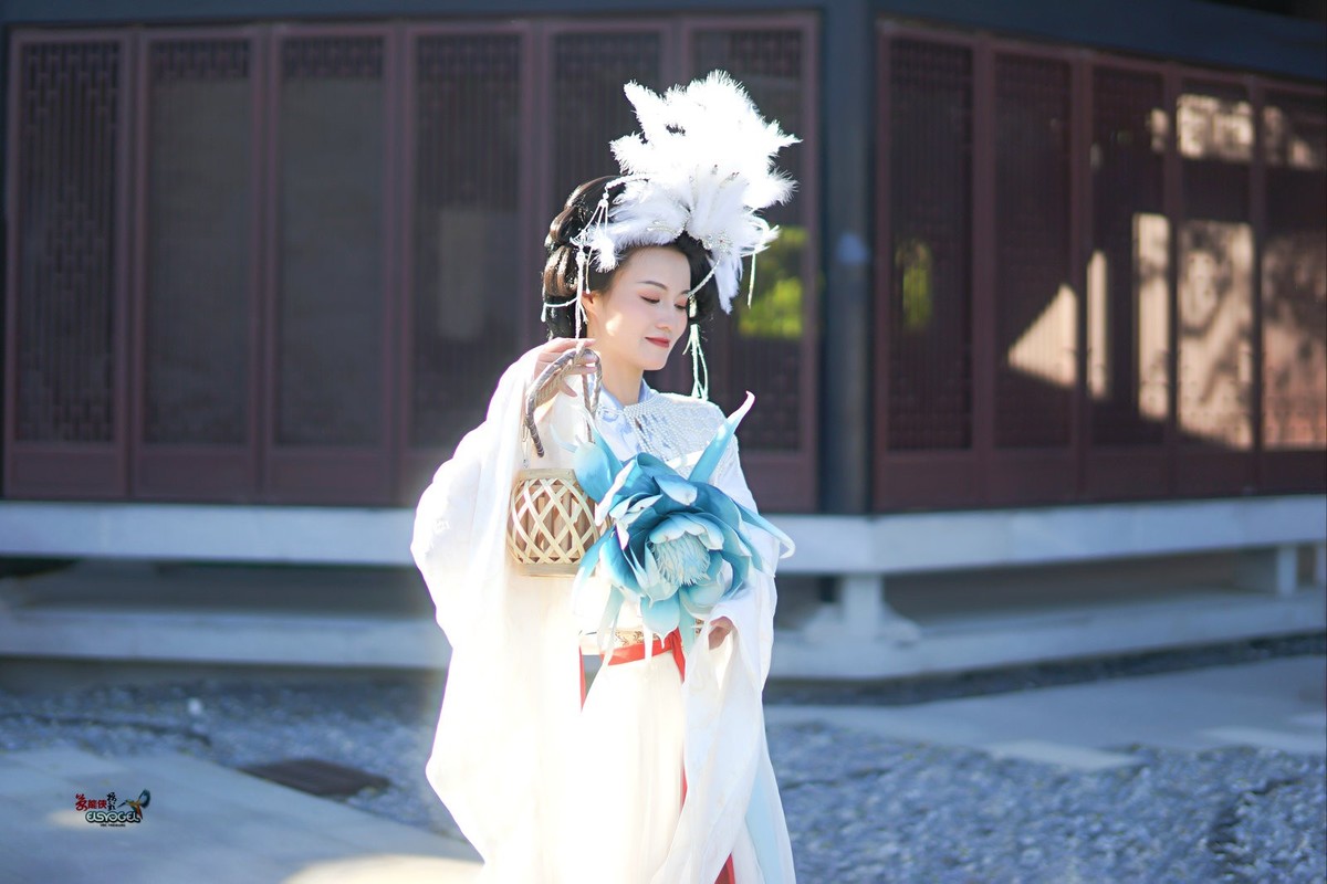 【痴情女儿国美女】---沛阳