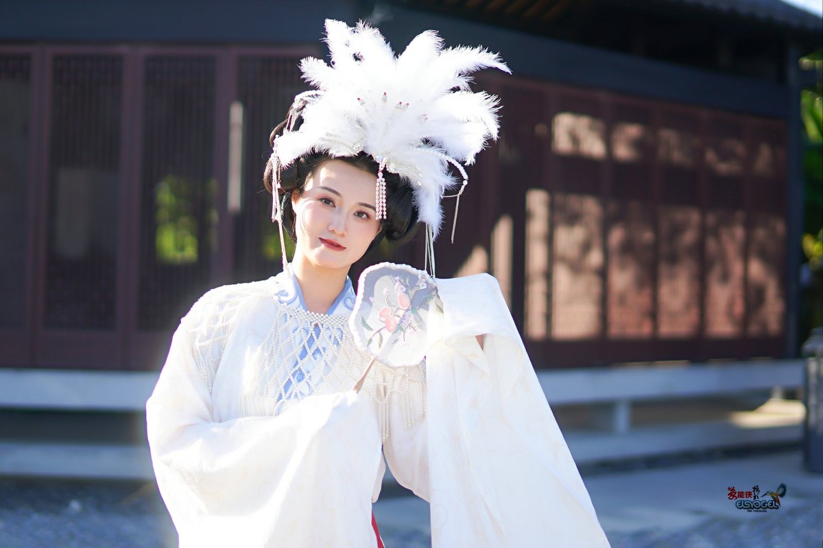 【痴情女儿国美女】---沛阳