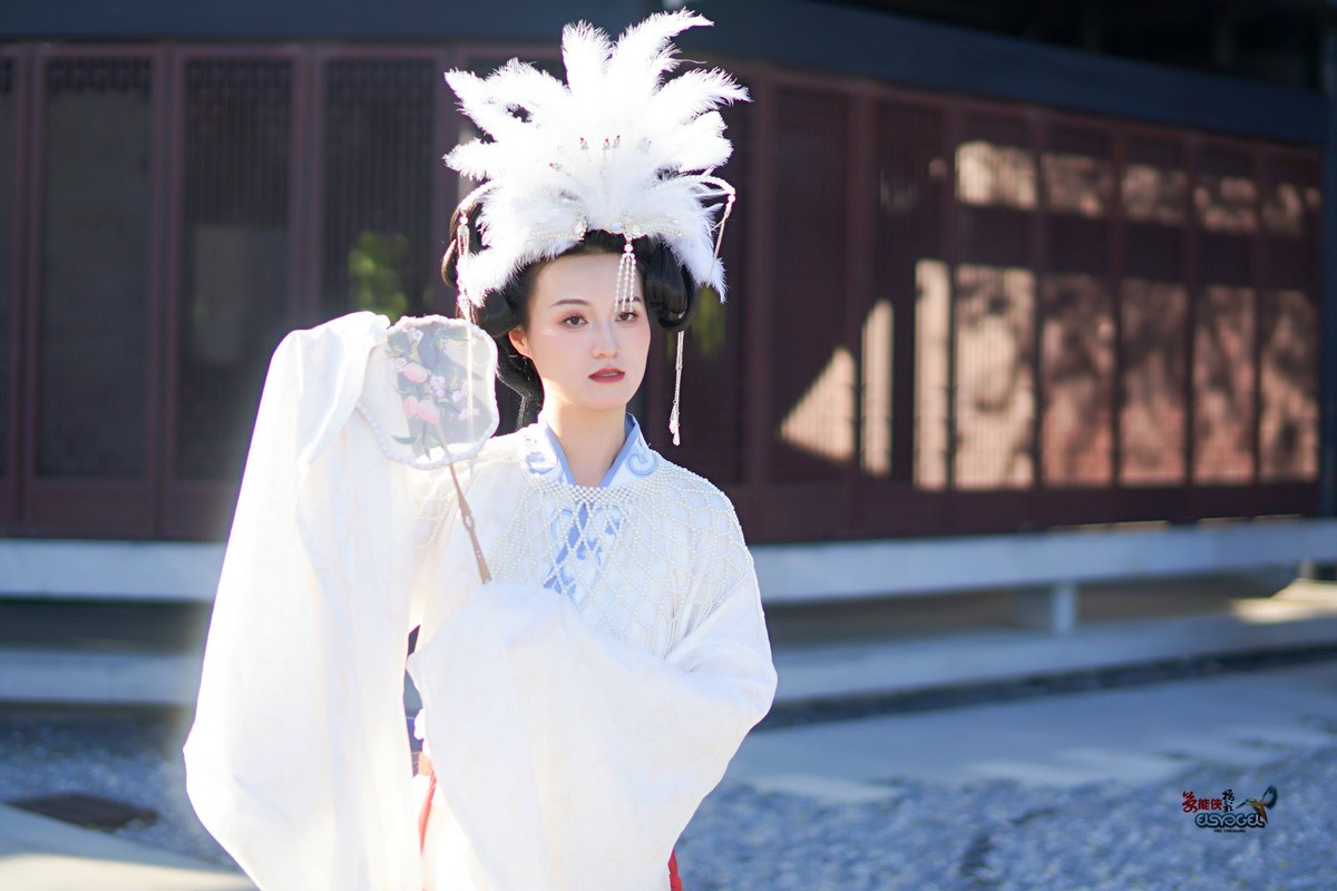 【痴情女儿国美女】---沛阳