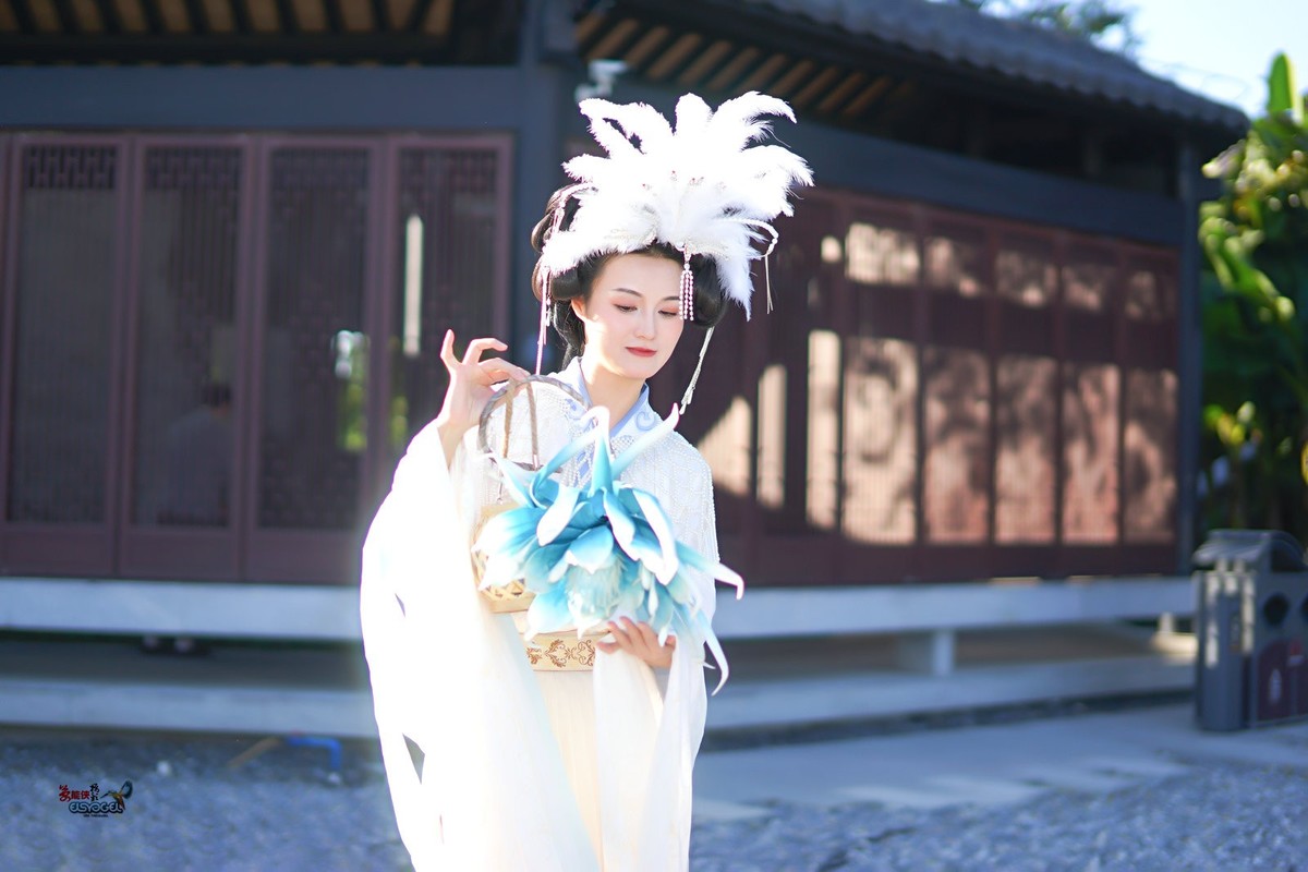 【痴情女儿国美女】---沛阳