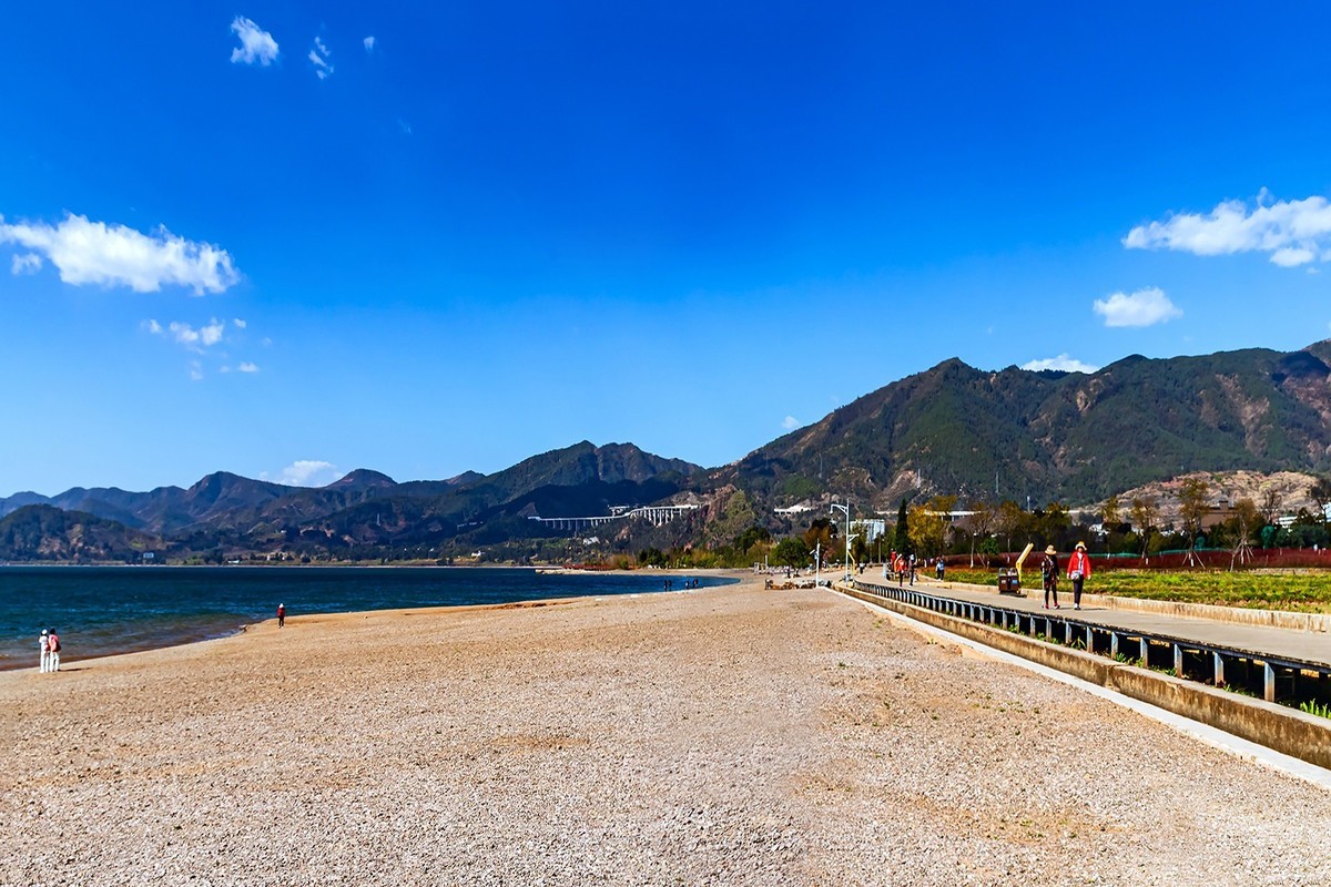 旅游记录 ：云南 · 玉溪 · 抚仙湖