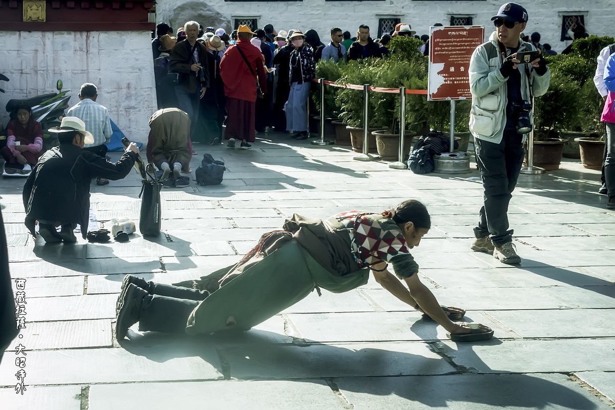 西藏拉萨 · 大昭寺外（2）