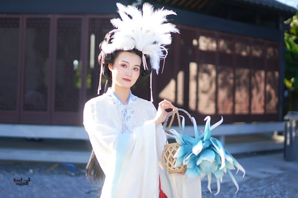 【痴情女儿国美女】---沛阳