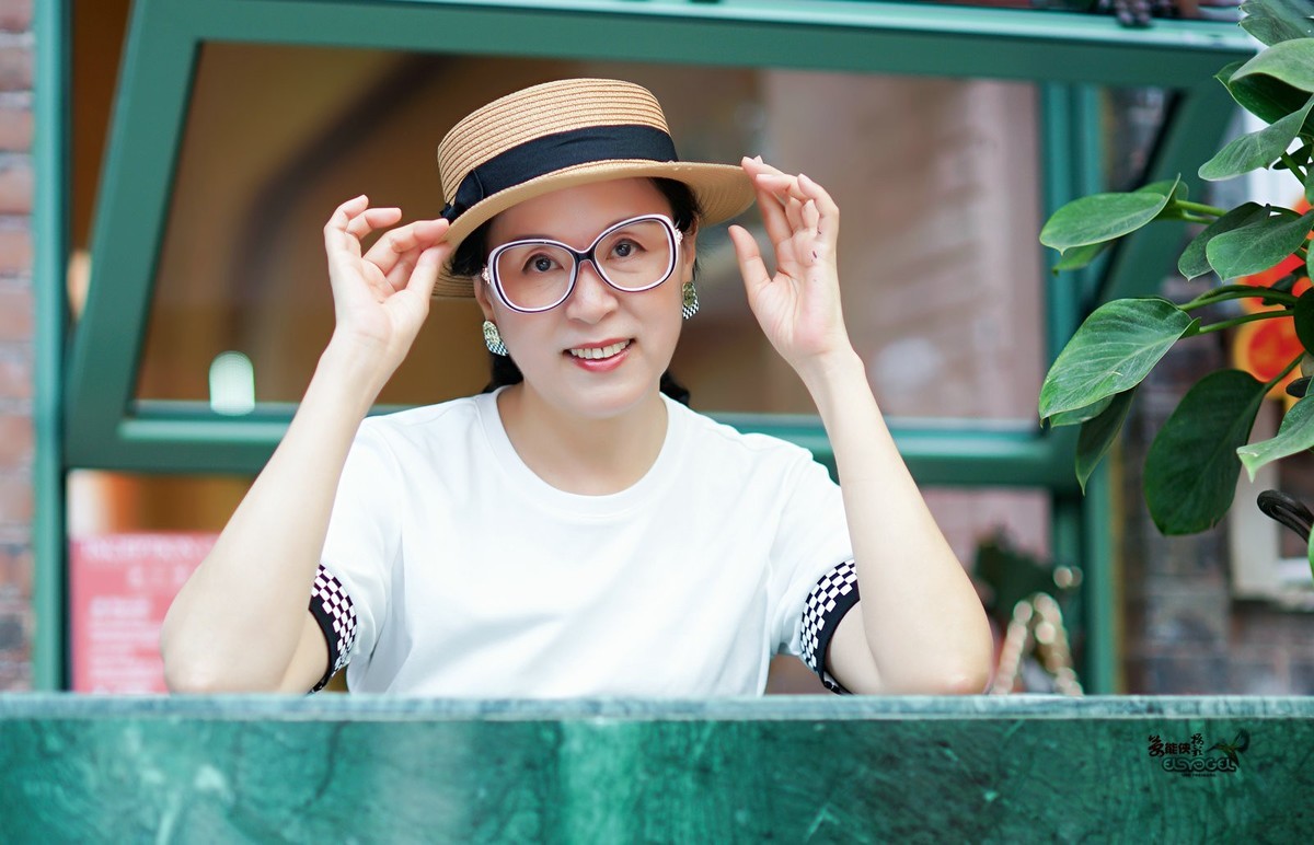 【午后美女】---庆兰