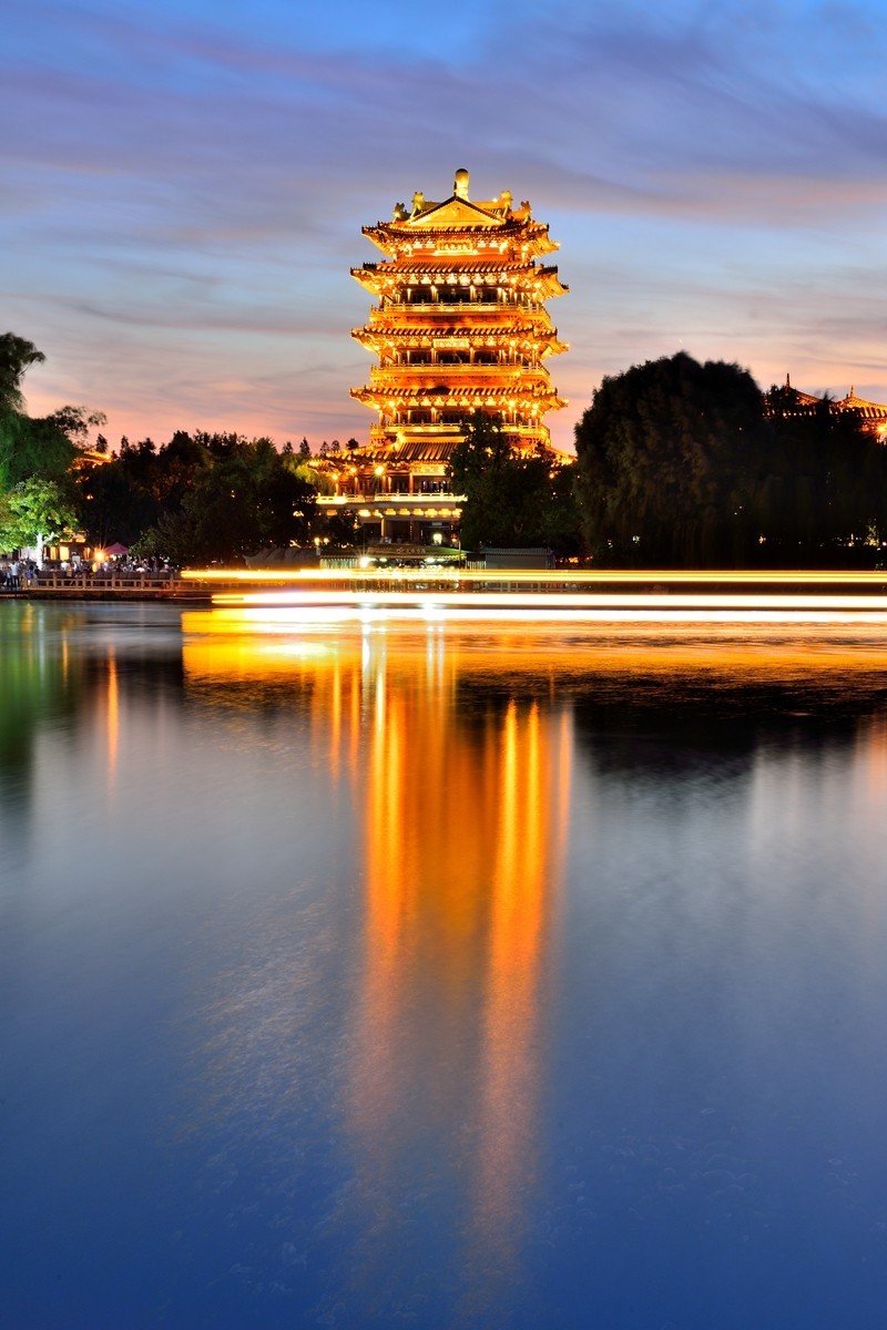 【视觉光影】泉  城  夜  景 （1）