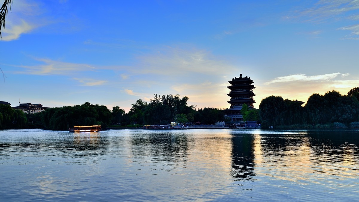【视觉光影】泉  城  夜  景 （1）