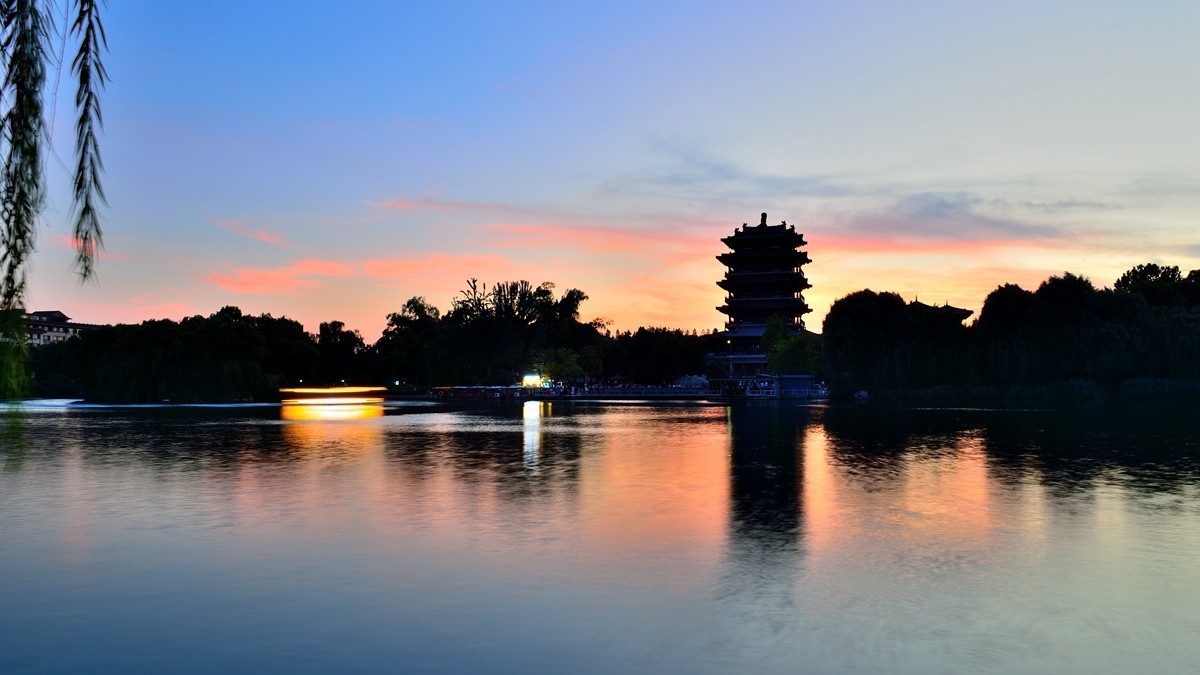 【视觉光影】泉  城  夜  景 （1）