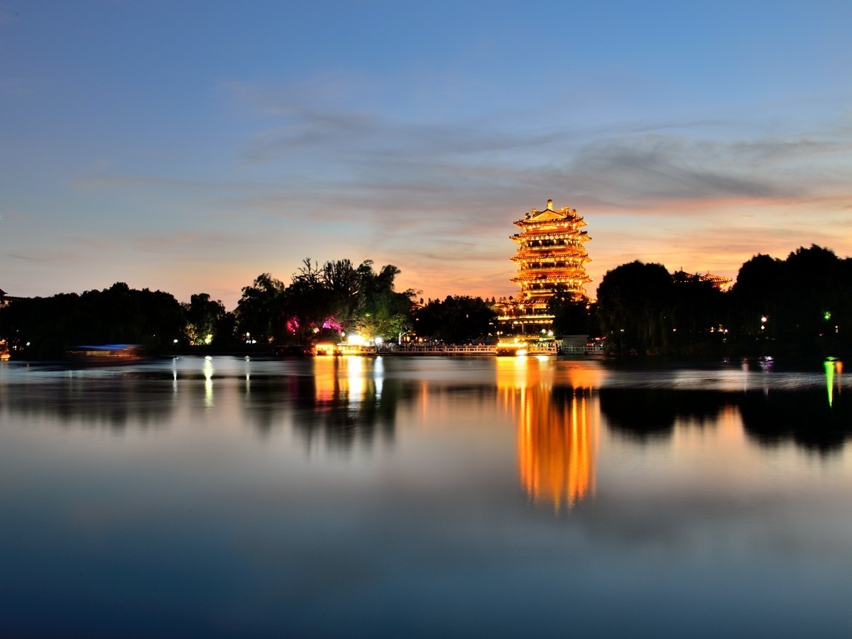 【视觉光影】泉  城  夜  景 （1）