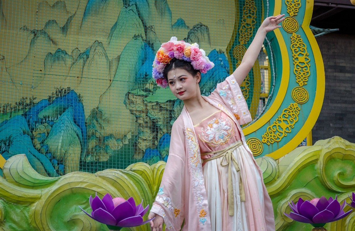 灯会演出人像（十三）