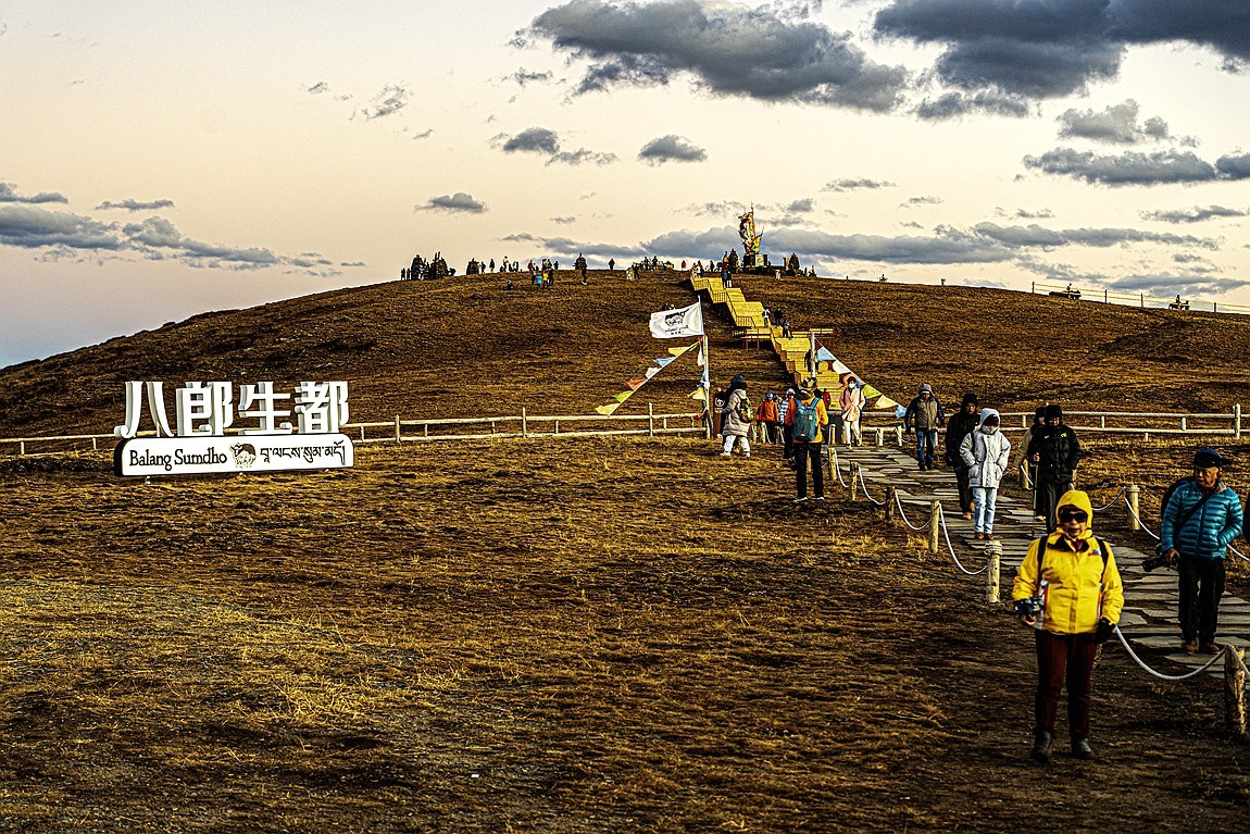 行走在318国道--新都桥段【8】