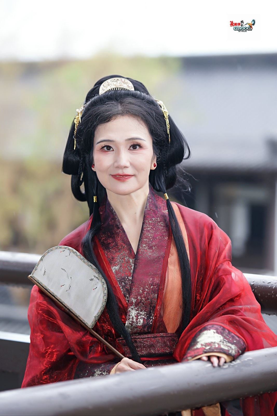 【红状丽影】---红兵