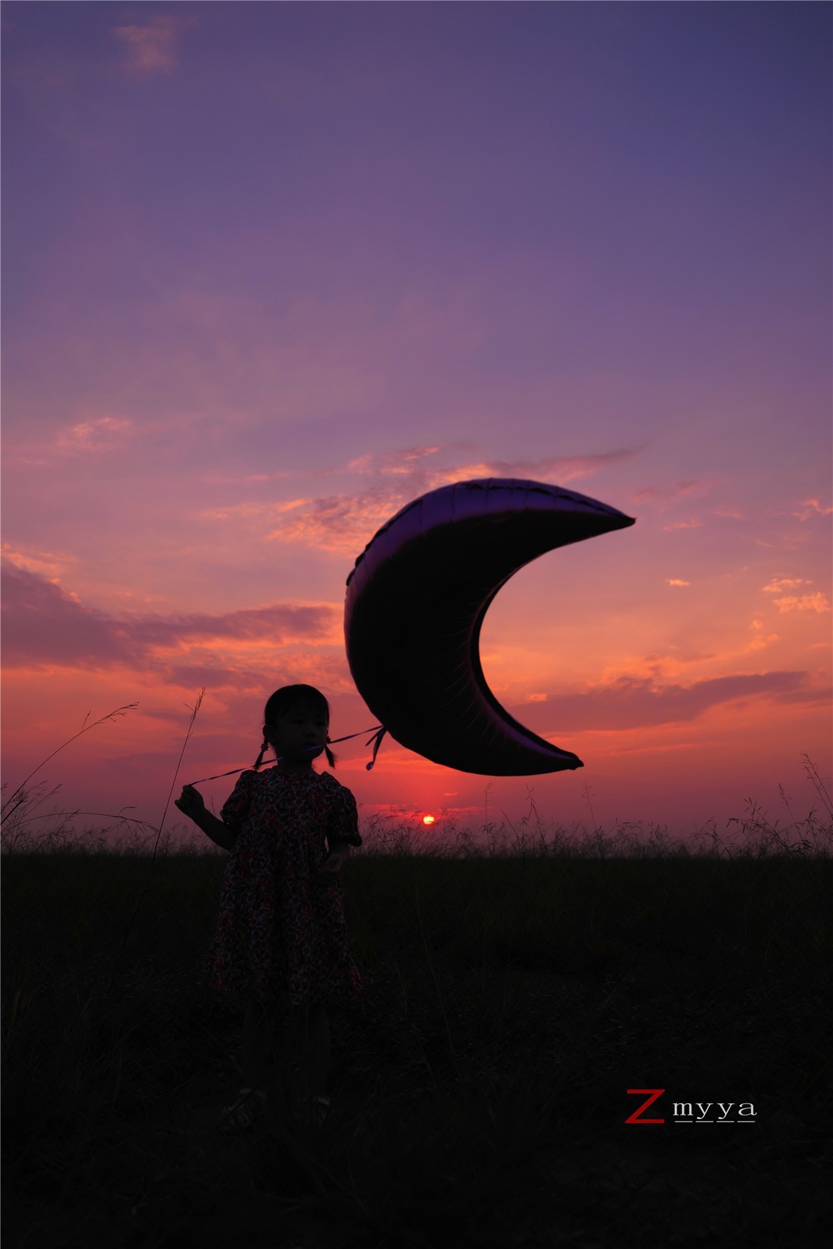 彩云伴我心飞翔！