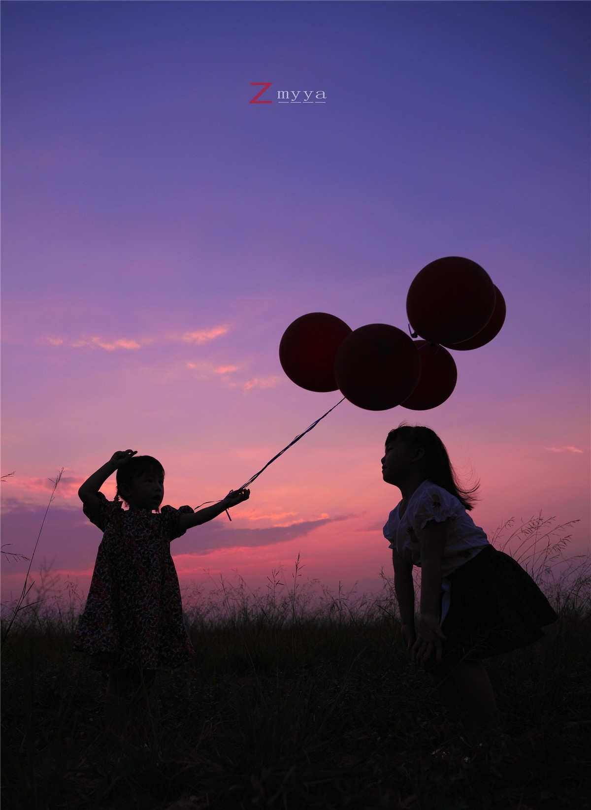 彩云伴我心飞翔！