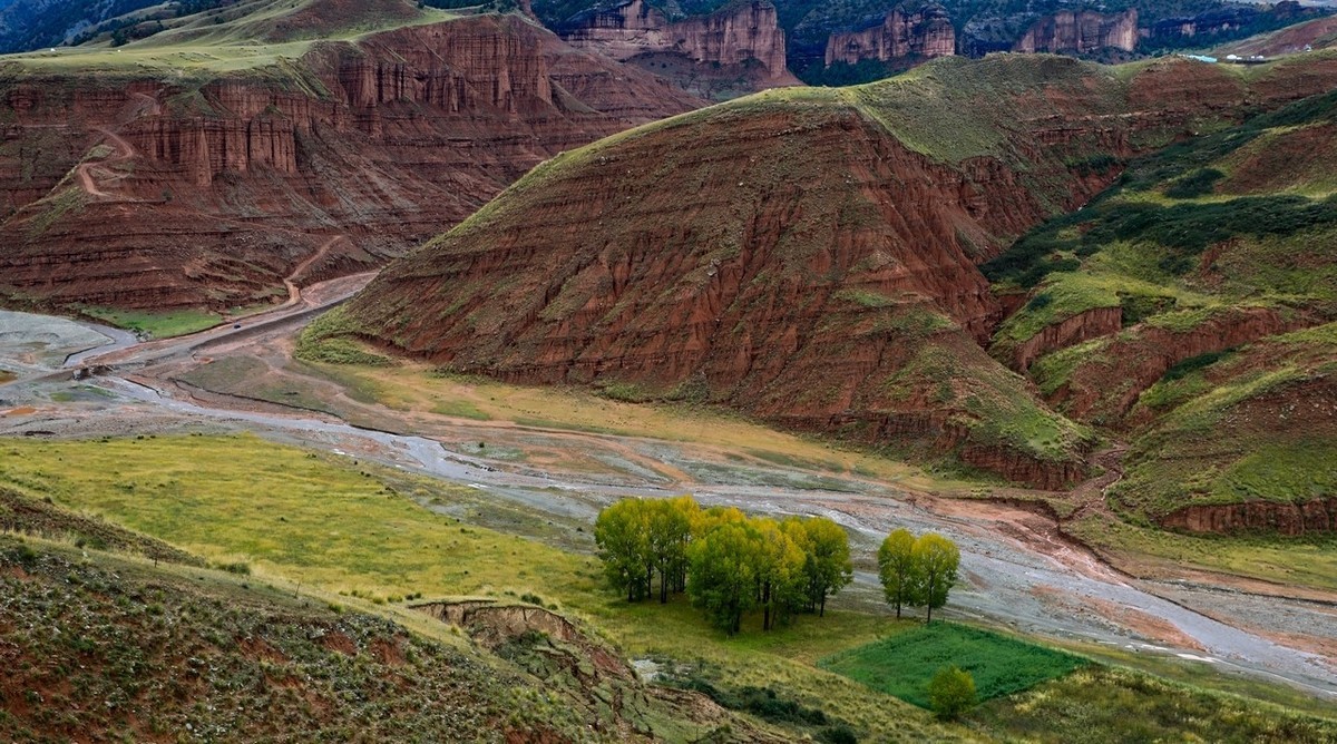 自驾路过青海同德拉加镇随拍！