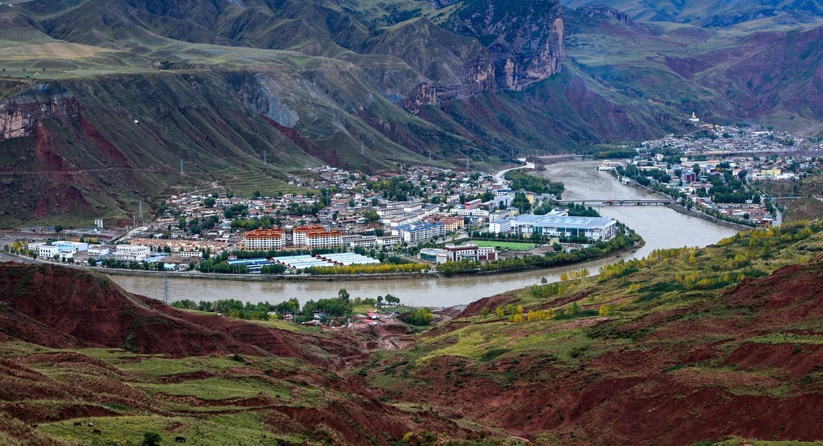 自驾路过青海同德拉加镇随拍！