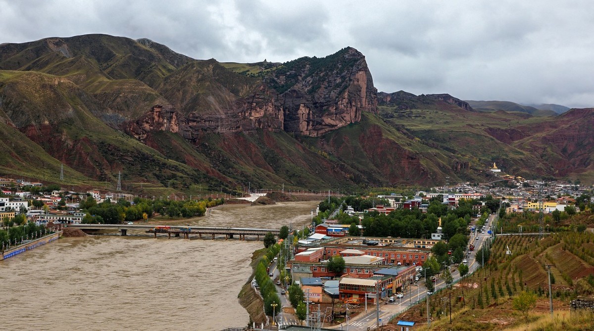 自驾路过青海同德拉加镇随拍！