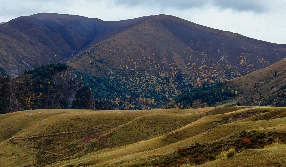 自驾路过青海同德拉加镇随拍！