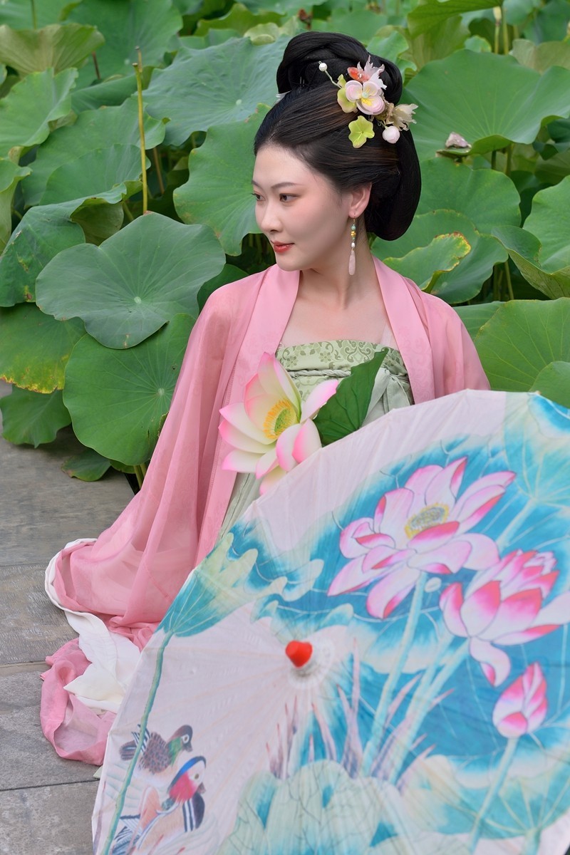 【视觉光影】 模 特 依 萍 （3）