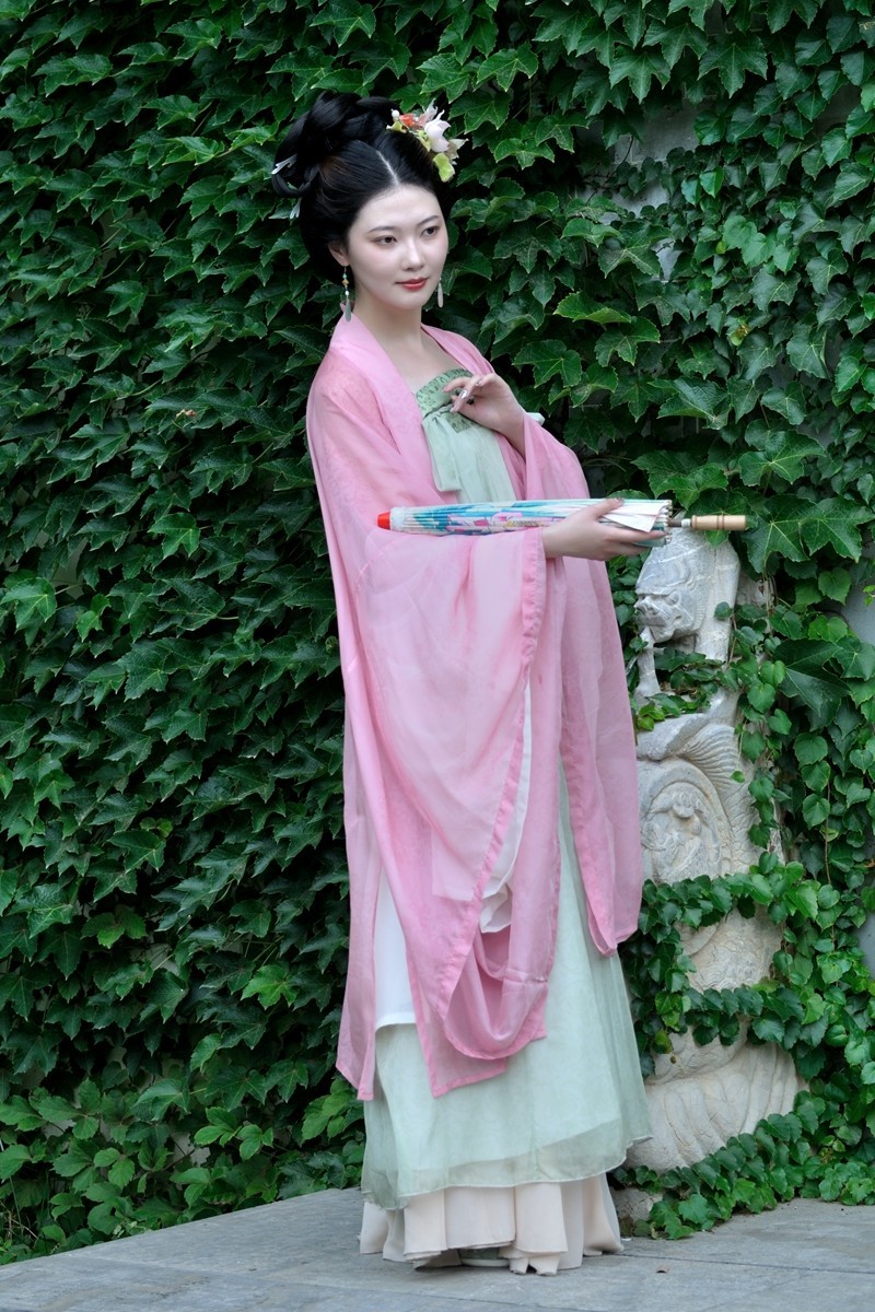 【视觉光影】 模 特 依 萍 （3）