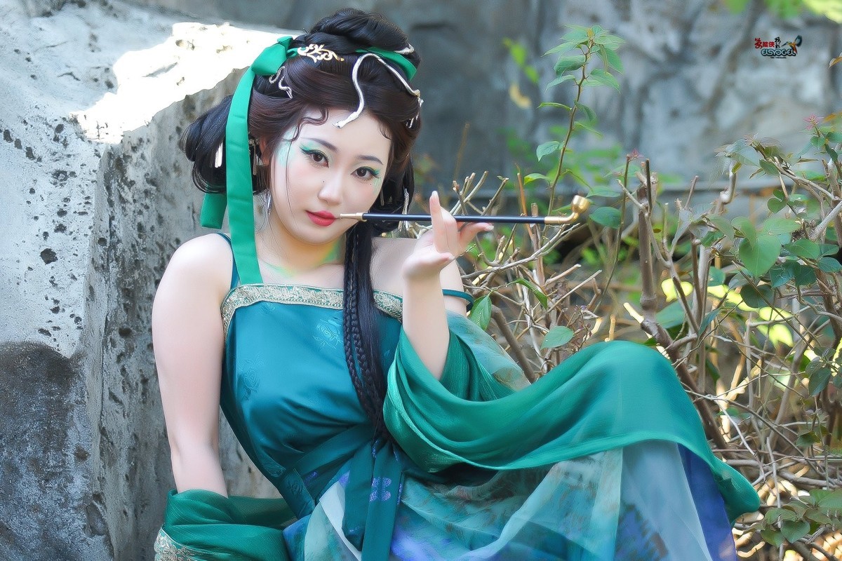 【青蛇出洞】---小魚