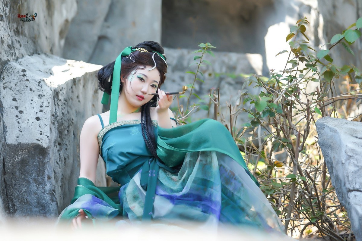 【青蛇出洞】---小魚