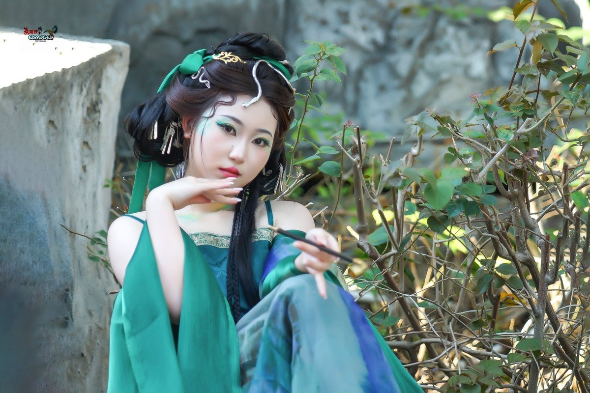 【青蛇出洞】---小魚