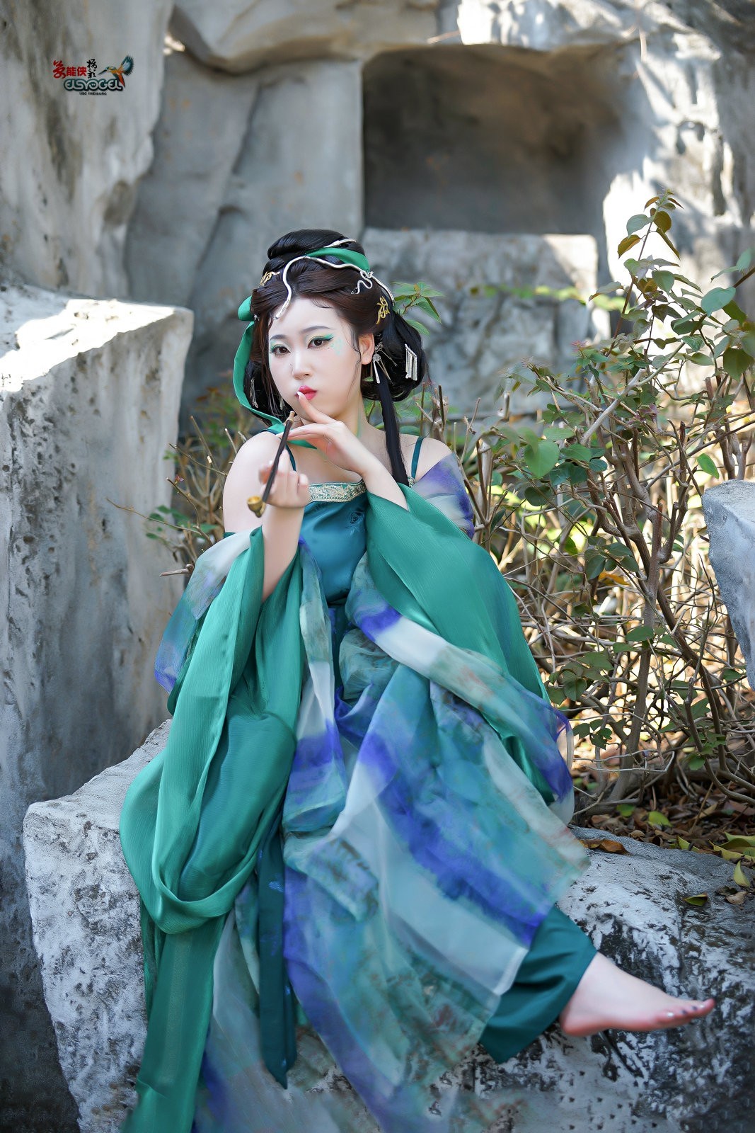 【青蛇出洞】---小魚