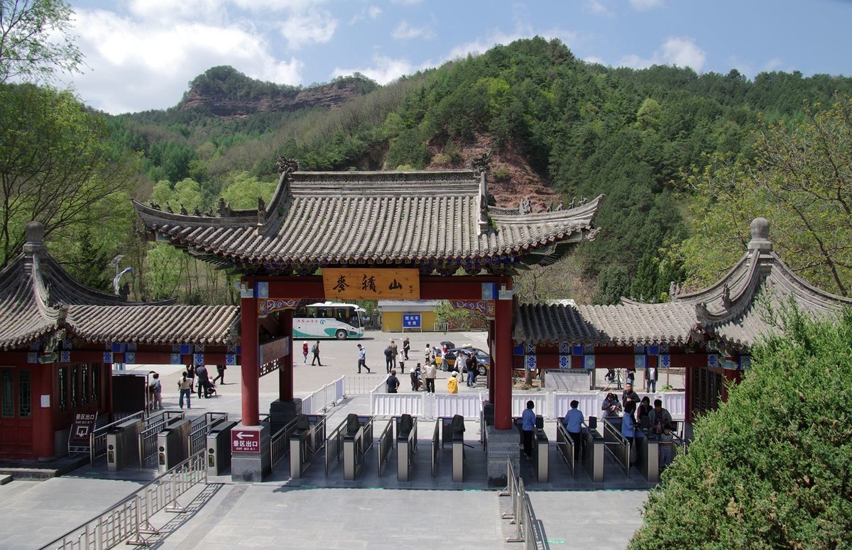 麦积山石窟游记