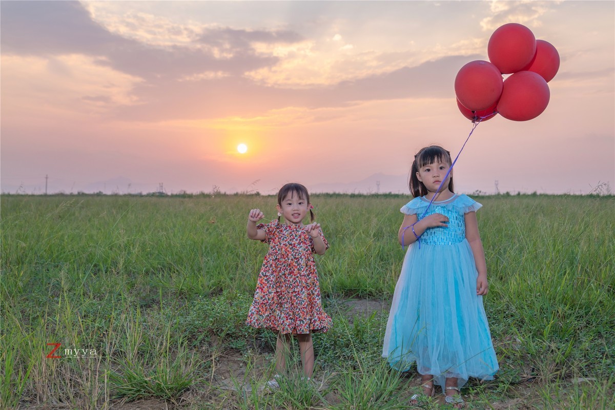 彩云伴我心飞翔！