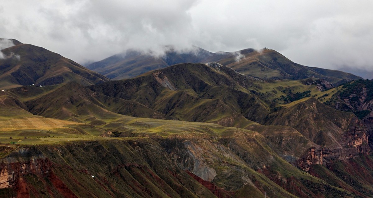 自驾路过青海同德拉加镇随拍！