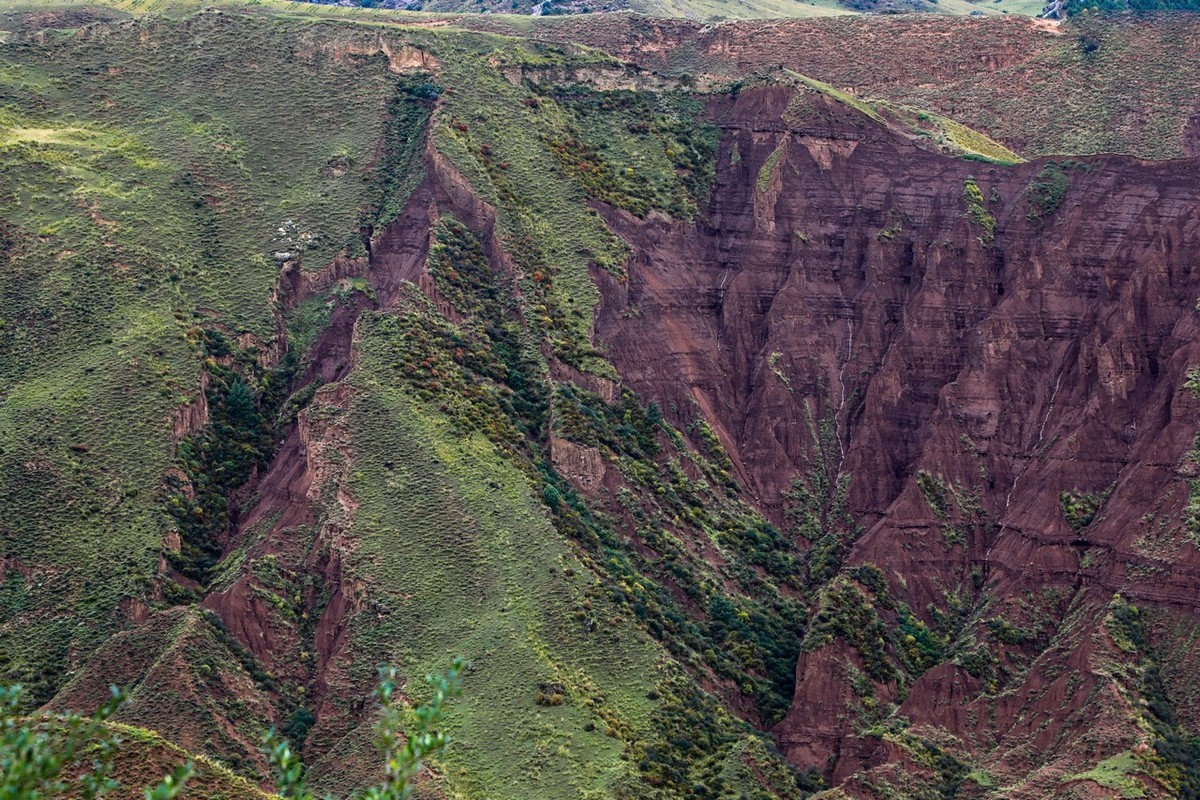 自驾路过青海同德拉加镇随拍！