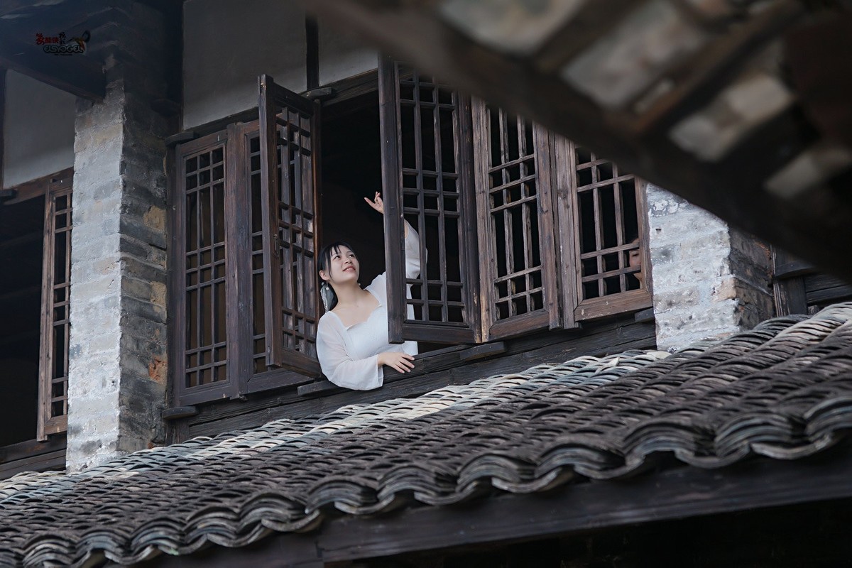 【江西燕翼围美少女】---佳佳