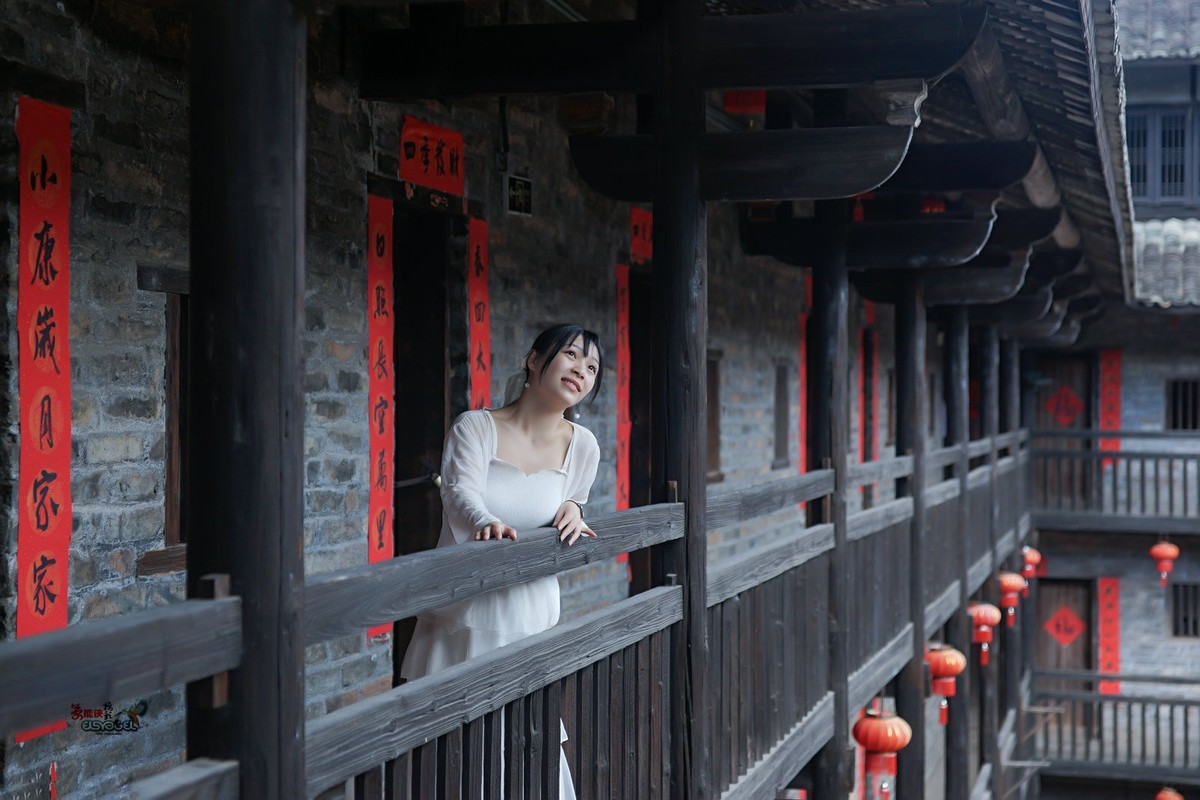 【江西燕翼围美少女】---佳佳