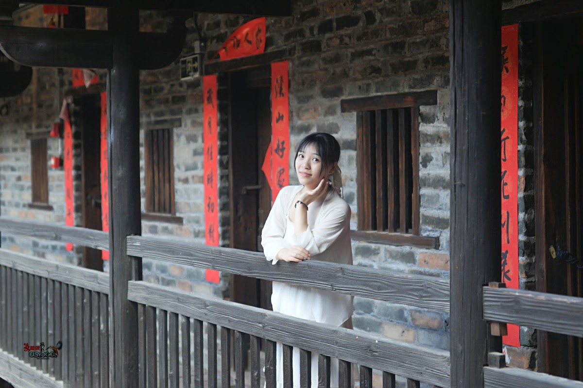 【江西燕翼围美少女】---佳佳